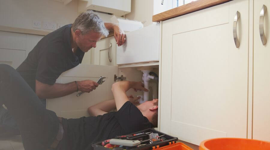 Expert burst pipe repair services in Niagara, WI